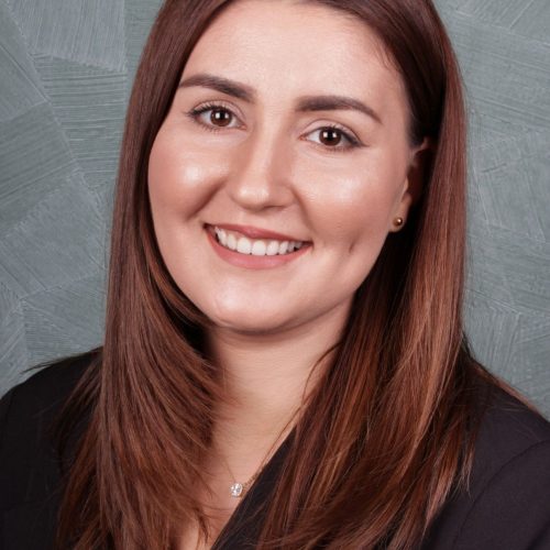 Simona Cojocaru-Dental Nurse